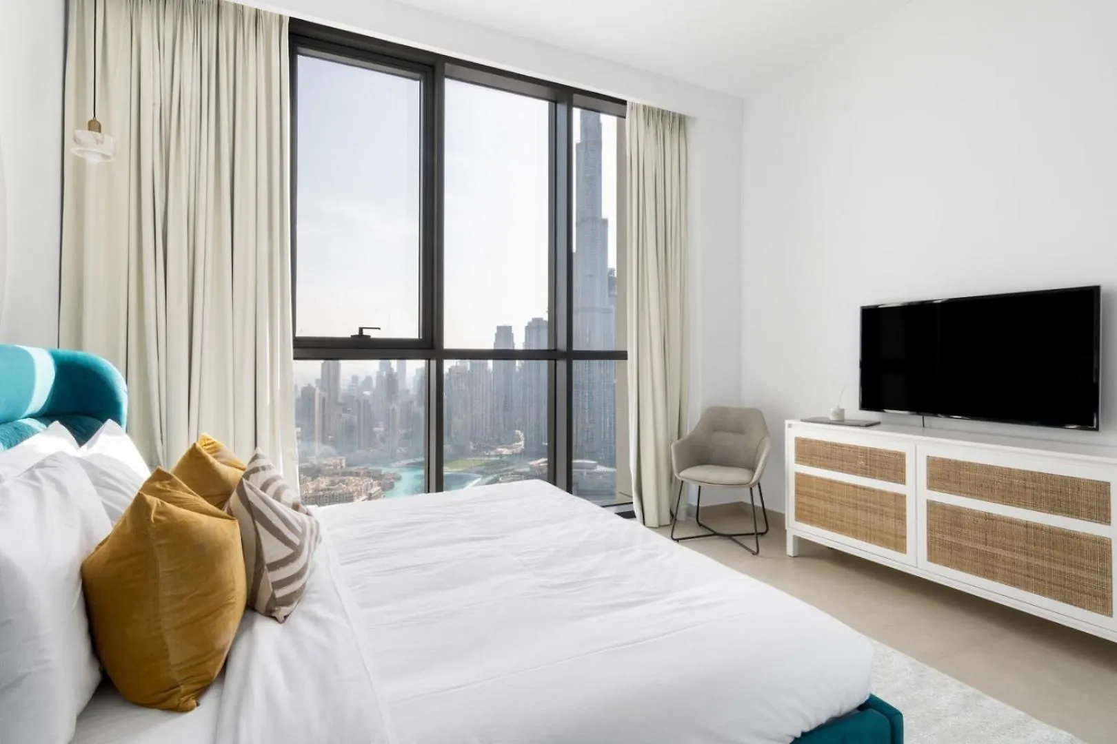 두바이 Guestready - Luxury Tower With Burj Khalifa View 아파트
